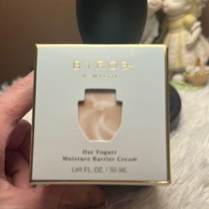 BYROE Oat Yogurt Moisture Barrier Cream